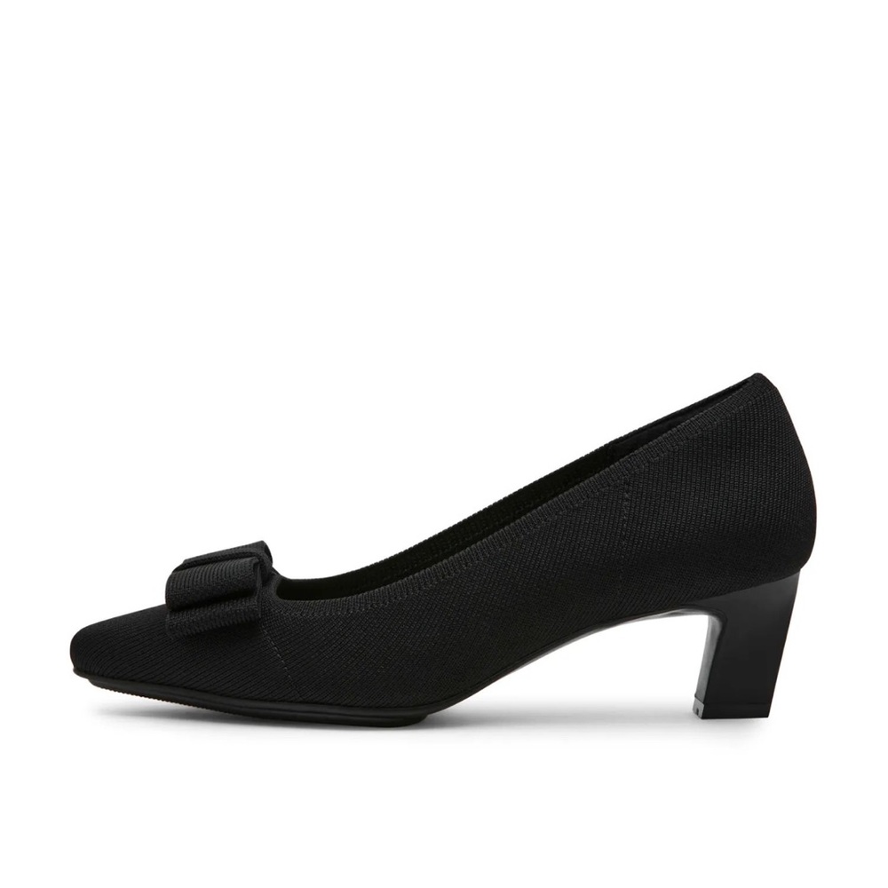 Elegant Black Heels with Bow Detail